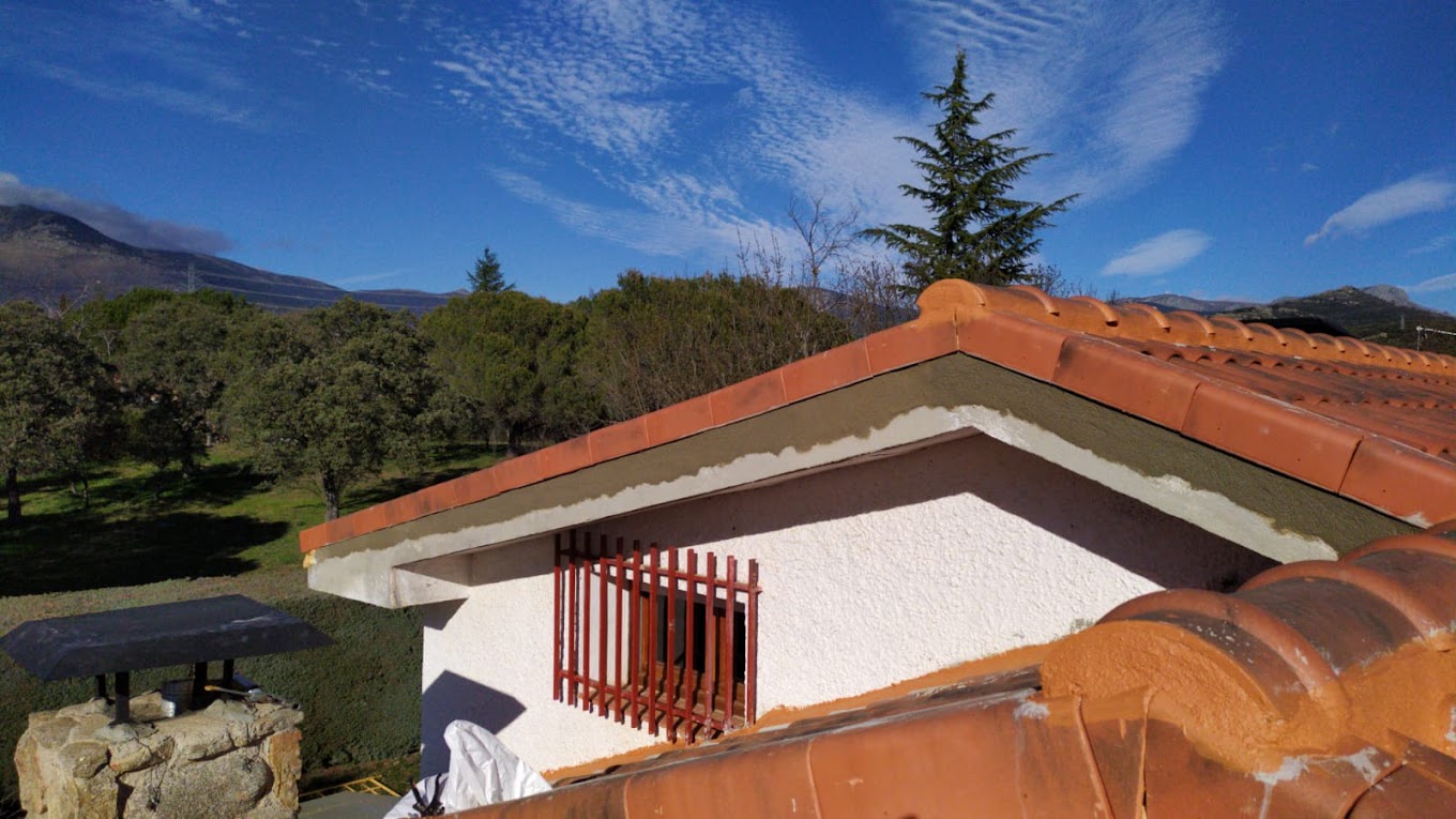 tejado a dos aguas en chalet