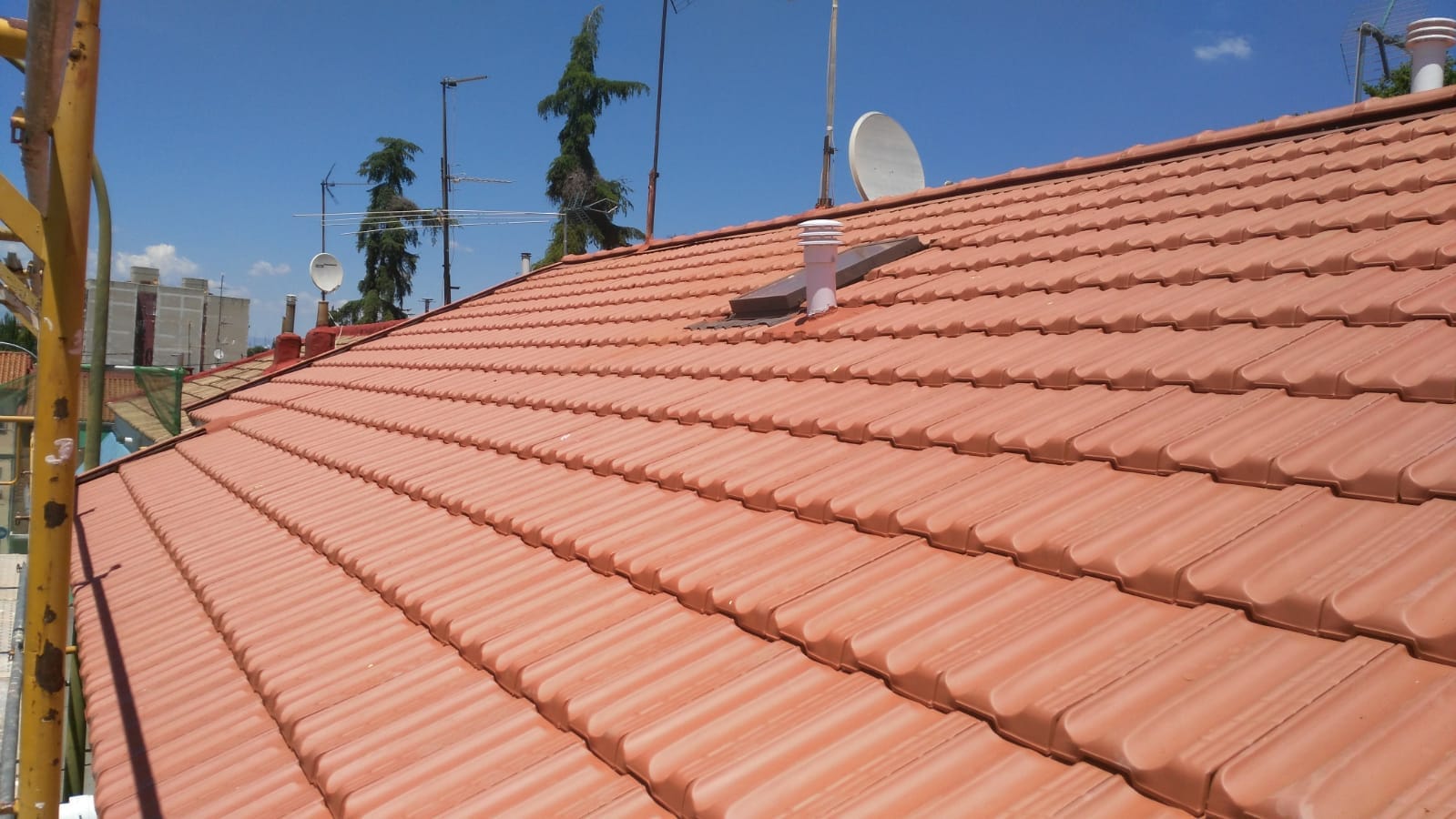 Impermeabilizar tejado teja plana en Madrid